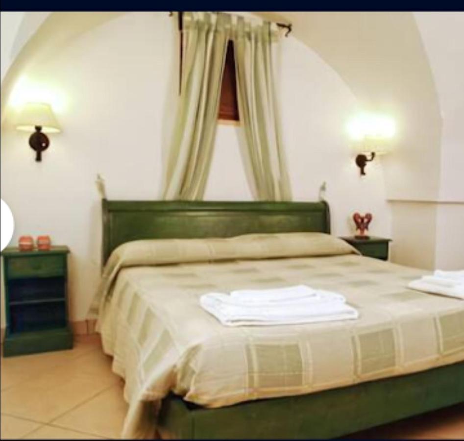 Room In Bb - Stunning Quadruple Room In Ancient Masseria Near The Sea In A Quiet Olive Trees Ostuni Exteriör bild