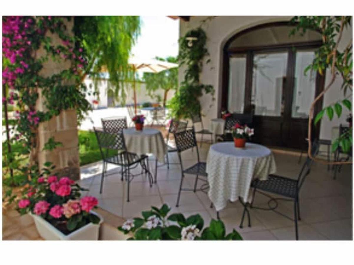 Room In Bb - Stunning Quadruple Room In Ancient Masseria Near The Sea In A Quiet Olive Trees Ostuni Exteriör bild