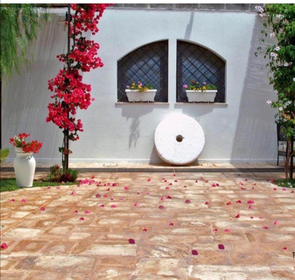 Room In Bb - Stunning Quadruple Room In Ancient Masseria Near The Sea In A Quiet Olive Trees Ostuni Exteriör bild