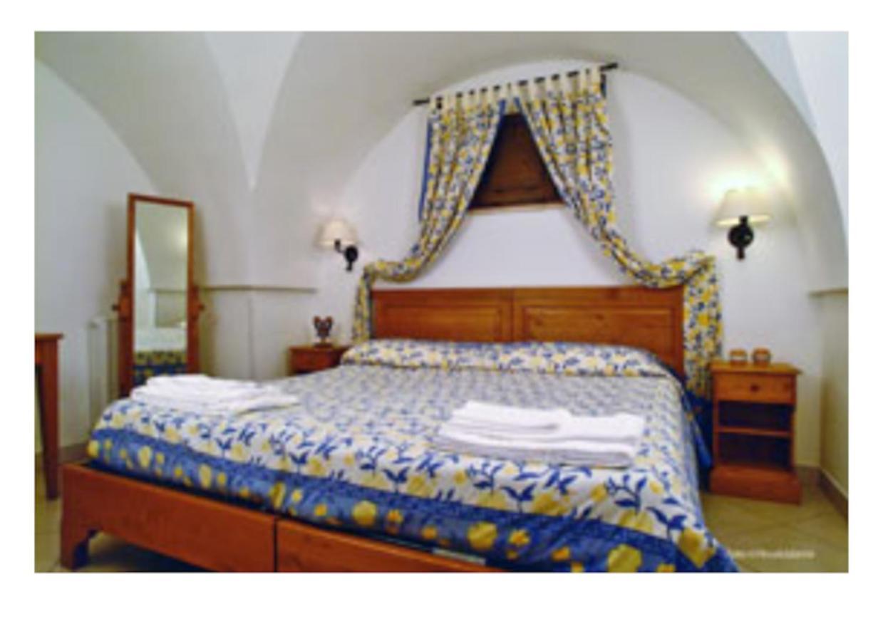 Room In Bb - Stunning Quadruple Room In Ancient Masseria Near The Sea In A Quiet Olive Trees Ostuni Exteriör bild